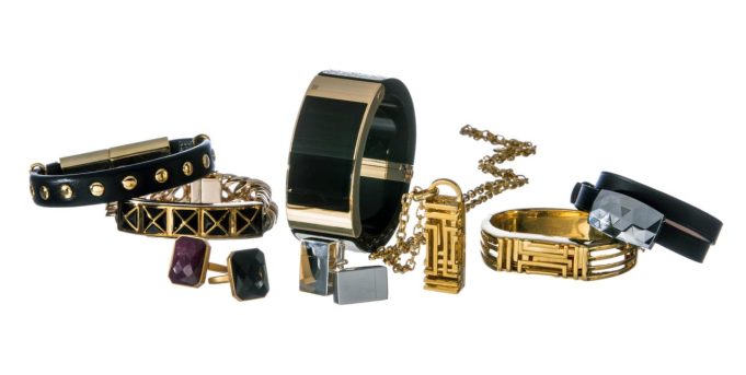 Fashion and Functionality Meet in Smart Jewelry - The New York Times